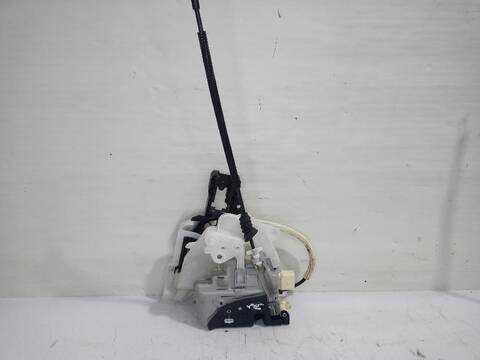 Foto 3ª: Cerradura Puerta Delantera Izquierda Volkswagen Passat ADVANCE BLUEMOTION 105CV [CAYC] (2010)