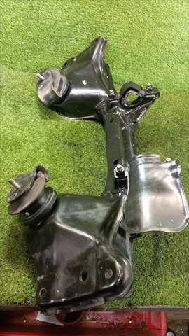 Foto 3ª: Cuna de Motor Nissan Skyline 2.5 G R34 [RB25] (2001)