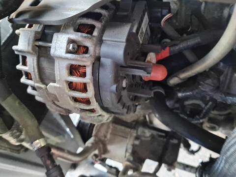 Alternador Dacia Duster SU HJD) 150CV