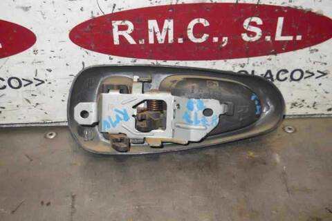 Foto 2ª: Maneta Interior Trasera Derecha Mitsubishi L200 2.5 TD 99CV 73KW [D 4D56] (2000)