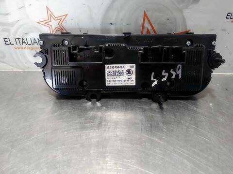 Foto 2ª: Mando Climatizador Skoda Octavia SCOUT 4X4 150CV 110KW [CRM] (2017)