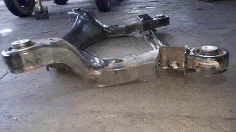 Foto 2ª: Puente Delantero Audi A6 2.4 BERLINA 177CV 130KW [BDW] (2006)