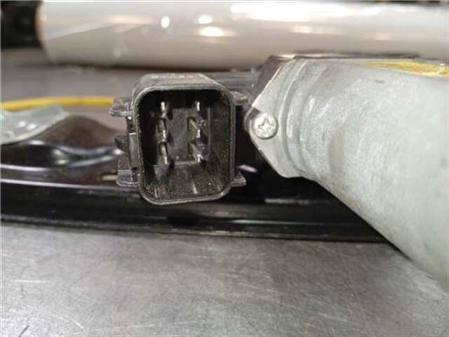 Foto 3ª: Elevalunas Eléctrico Trasero Derecho Land Rover Range 2.0 HSE [2.0 LTR. - 110 KW TD4 CAT]
