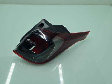 Piloto Trasero Derecho Opel Crossland 1.2 75) 131CV 96KW