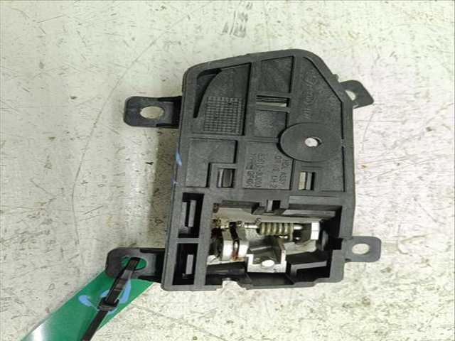 Foto 3ª: Maneta Interior Delantera Izquierda Kia Sportage BUSINESS 2WD 116CV 85KW [D4FD] (2015)