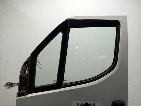 Foto 3ª: Puerta Delantera Izquierda Iveco Daily 33S14 35S14 35C14 136CV 100KW FURGONETA [F1AGL411J] (2017)