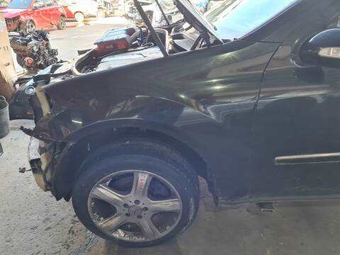 Aleta Delantera Izquierda Mercedes Clase ML 320 3.0 CDI W164) 224CV 165KW 164.122)