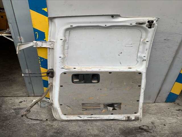 Foto 2ª: Puerta Trasera Derecha Mercedes Vito 113 CDI FURGON (2012)