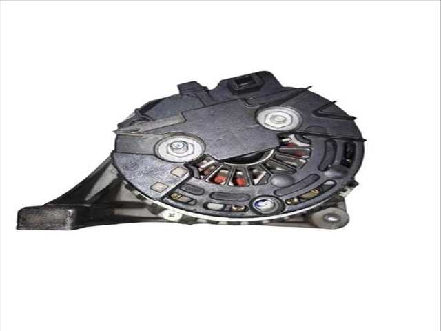 Foto 2ª: Alternador Volvo XC 90 D5 AWD (2002)