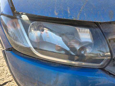 Faro Derecho Dacia Sandero H4B408