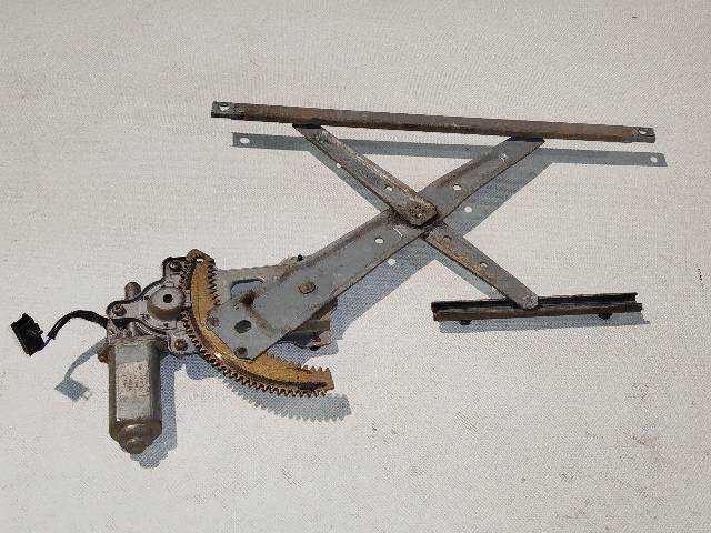 Foto 4ª: Elevalunas Eléctrico Delantero Derecho Nissan Patrol 2.8 TD Y61 TD6 [RD28ETI] (1999)