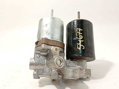 Foto 3ª: Servofreno Toyota Yaris HSD ACTIVE 75CV 55KW [1NZ] (2018)