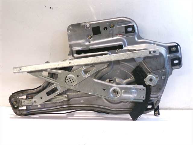 Foto 2ª: Elevalunas Eléctrico Delantero Derecho Hyundai Santa Fe 2.0 CRDI 2001-2006 [D4EAV] (2005)
