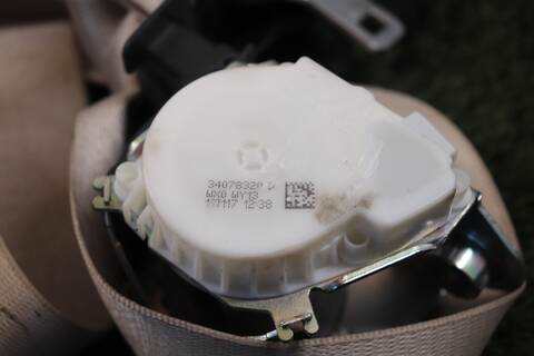 Foto 3ª: Cinturón Trasero Derecho Bmw Serie 3 315 B48B20A BERLINA (2015)