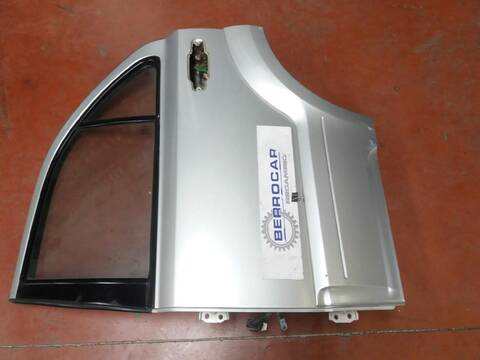 Foto 2ª: Puerta Trasera Izquierda Kia Sorento 2.5 CRDI 170CV [D/ D4CB] (2002)