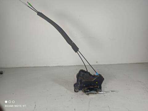 Cerradura Puerta Trasera Derecha Toyota Auris SOL 126CV 93KW