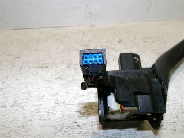 Foto 4ª: Mando Multifuncion Volkswagen Golf 1.9 TDI MODELO PLUS 2004-2009 [BKC] (2005)