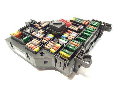 Caja Reles Fusibles Bmw Serie 7 720 730LD 245CV 180KW