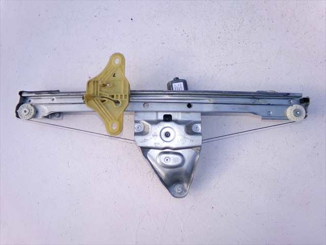 Elevalunas Eléctrico Delantero Derecho Dacia Duster 1.6 G 2017-2022