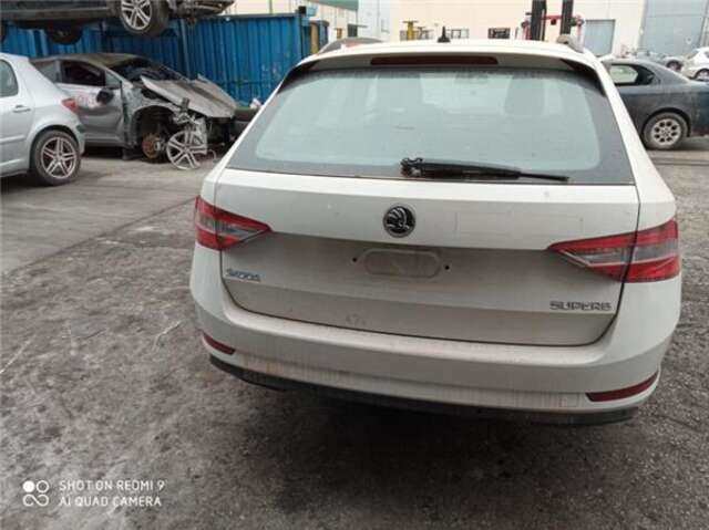 Foto 2ª: Elevalunas Eléctrico Trasero Izquierdo Skoda Superb 2.0 ACTIVE [2.0 LTR. - 110 KW TDI] [CRL]
