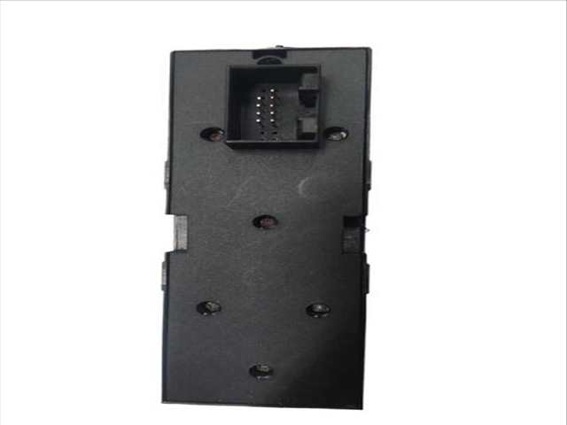 Botonera Elevalunas Volkswagen Golf 1.8 4MOTION 125CV