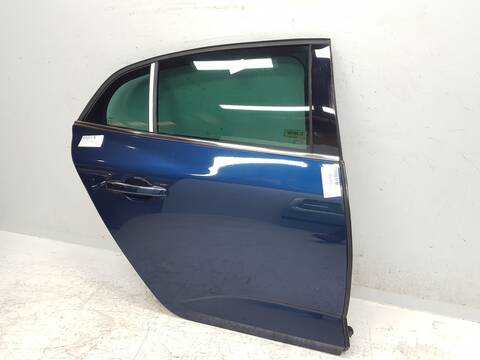 Foto 2ª: Puerta Trasera Derecha Renault Megane TECH ROAD 101CV [H5F408] (2015)