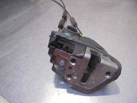 Foto 4ª: Cerradura Puerta Trasera Derecha Toyota Avensis ACTIVE 150CV 110KW [2AD] (2010)