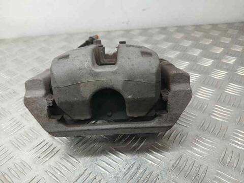 Foto 3ª: Pinza Freno Trasera Derecho Tesla Model 3 EV PERFORMANCE AWD 462CV 340KW [3D3 DEL. / 3D5 TRAS.] (2019)