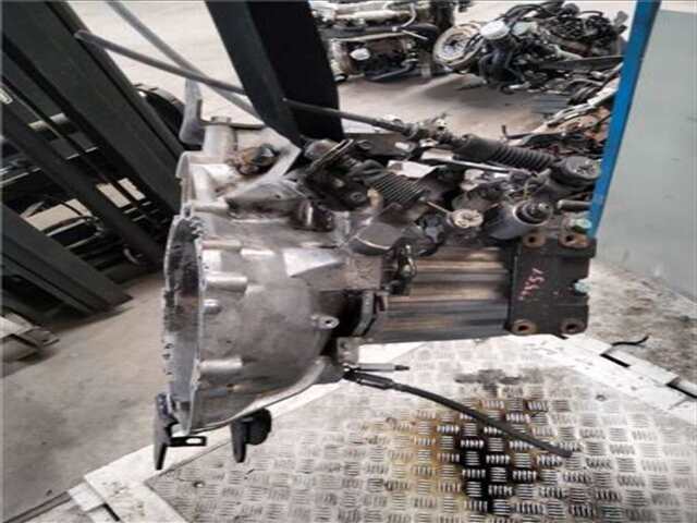 Foto 3ª: Caja Cambios Kia Carens 2.0 CONCEPT [2.0 LTR. - 103 KW CRDI] [D4EA]