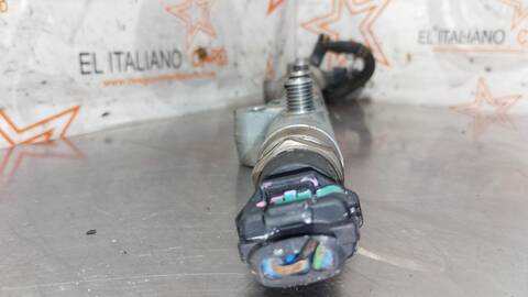 Foto 2ª: Rampa Inyectora Toyota Yaris BASICO 90CV 66KW (2005)