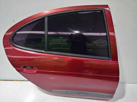 Foto 3ª: Puerta Trasera Derecha Renault Megane 1.6E ALIZE 90CV [K7M702] (1995)