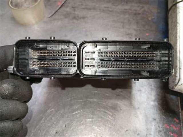 Foto 3ª: Centralita Motor ECU Audi Q5 2.0 TDI (125 KW) QUATTRO [2.0 LTR. - 125 KW 16V TDI]