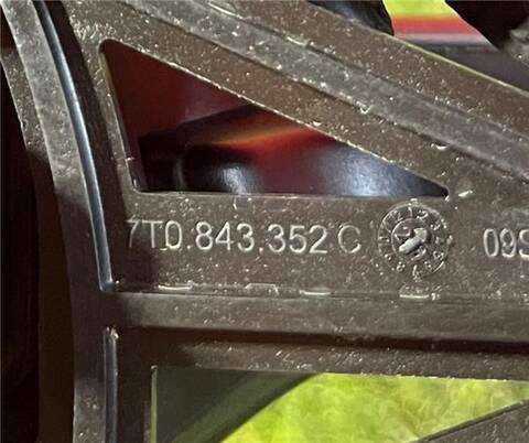 Foto 3ª: Maneta Exterior Trasera Derecha Ford Tourneo 1.5 ACTIVE [1 5 LTR. - 84 KW ECOBOOST CAT] 114CV [DPB] (2023)