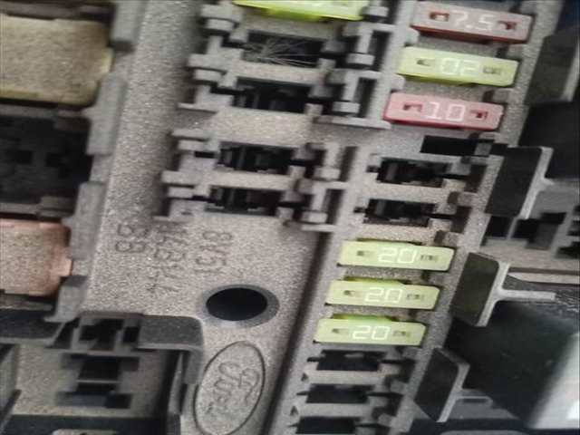 Foto 4ª: Caja Reles Fusibles Ford Transit AMBIENTE 75CV 55KW [UGCB] (2015)