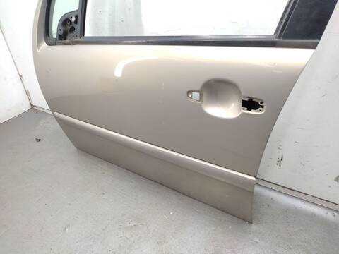 Foto 3ª: Puerta Delantera Izquierda Citroen C3 1.6 16V HDI 90CV 66KW [9HX] (2005)