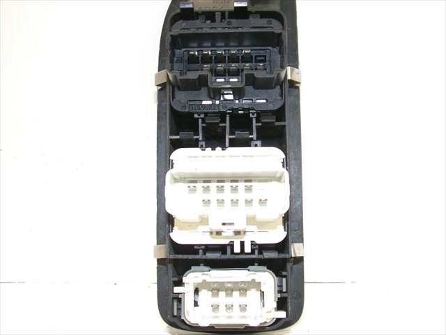 Foto 4ª: Botonera Elevalunas Renault Laguna 2.0 G RANCHERA,2001-2007 [F4RJ7] (2004)