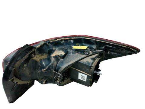 Piloto Trasero Izquierdo Dacia Logan TCE 90 L8MA L8M1 L8AC)