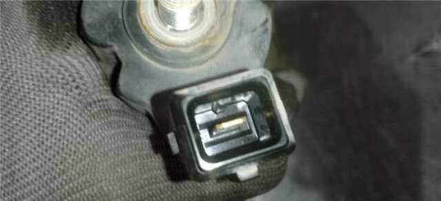 Foto 3ª: Motor de Arranque Peugeot 208 1.2 12V VTI [HMZ]