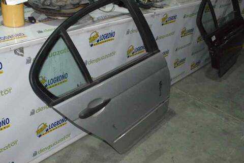 Foto 3ª: Puerta Trasera Derecha Bmw Serie 3 315 330D [306D1] (2000)