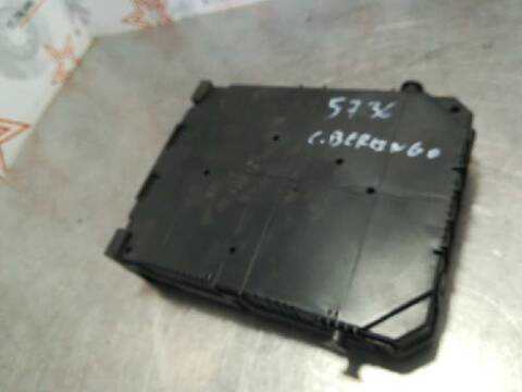 Foto 3ª: Caja Reles Fusibles Citroen Berlingo DRIVER M 131CV 96KW FURGON [YH01] (2019)