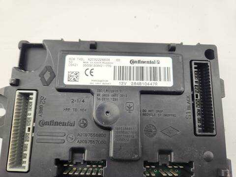 Foto 3ª: Caja Reles Fusibles Dacia Sandero AMBIANCE 90CV 66KW [H4BG4] (2020)