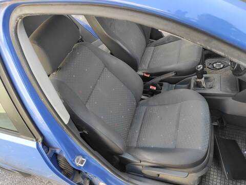 Asiento Delantero Derecho Volkswagen Polo AZQ