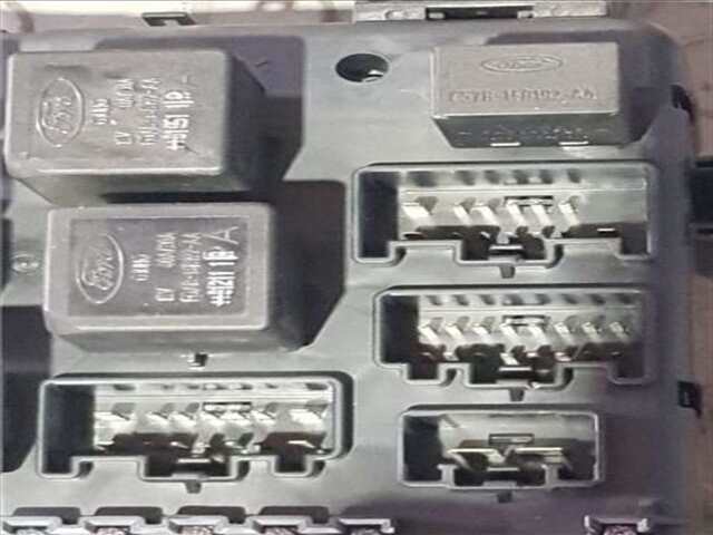 Foto 2ª: Caja Reles Fusibles Ford Mondeo 2.0 16V TDDI - TDCI [D6BA]
