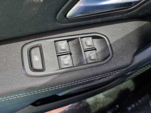 Botonera Elevalunas Dacia Duster PRESTIGE 4WD 116CV 85KW