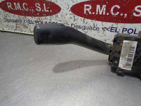 Foto 2ª: Mando Multifuncion Volkswagen Passat 1.9 TDI BERLINA 115CV 85KW [AJM] (1999)