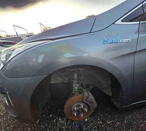 Aleta Delantera Izquierda Hyundai i40 KLASS BLUE 116CV 85KW