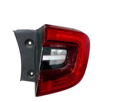 Foto 3ª: Piloto Trasero Derecho Renault Kadjar 1.5 BLUE DCI 115 HLA6) (2015)