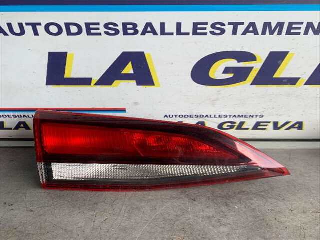 Piloto Portón Izquierdo Opel Astra 1.6 CDTI136CV 0CV