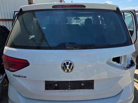 Portón Volkswagen Touran DGDA AUT.