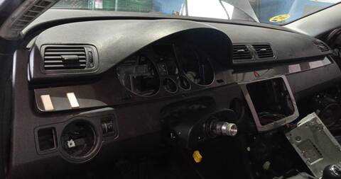 Foto 3ª: Salpicadero Volkswagen Passat 2.0 TDI BERLINA 140CV 103KW [BKP] (2007)